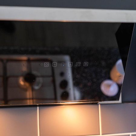 Five Bedroom Townhouse - Near City Centre - Edgbaston - On Street Parking - Wifi - Netflix - 974P Birmingham Exterior foto