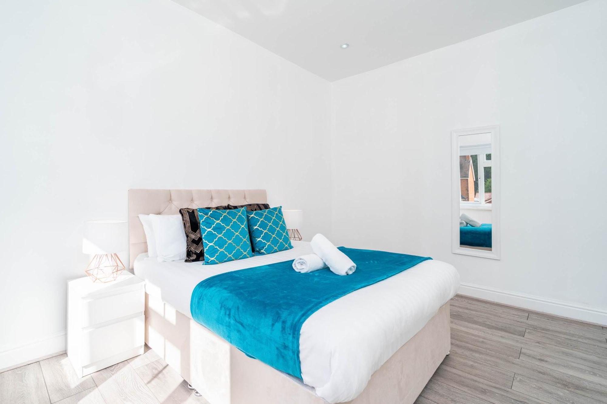 Five Bedroom Townhouse - Near City Centre - Edgbaston - On Street Parking - Wifi - Netflix - 974P Birmingham Exterior foto