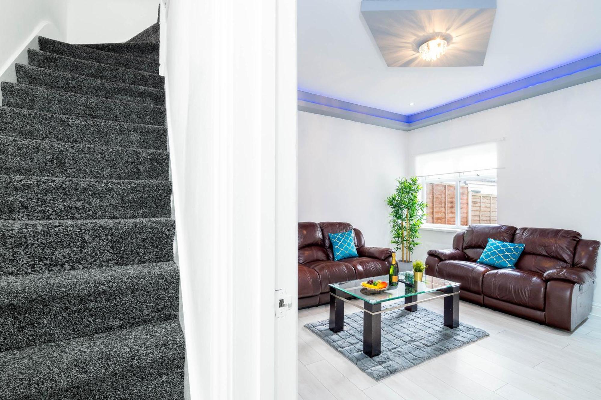 Five Bedroom Townhouse - Near City Centre - Edgbaston - On Street Parking - Wifi - Netflix - 974P Birmingham Exterior foto